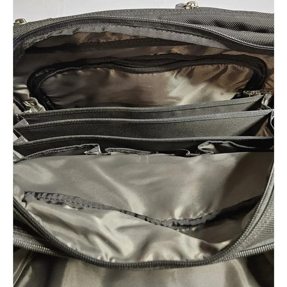 Victorinox Swiss Army Rolling Laptop Briefcase Wheeled Business Travel Bag Black